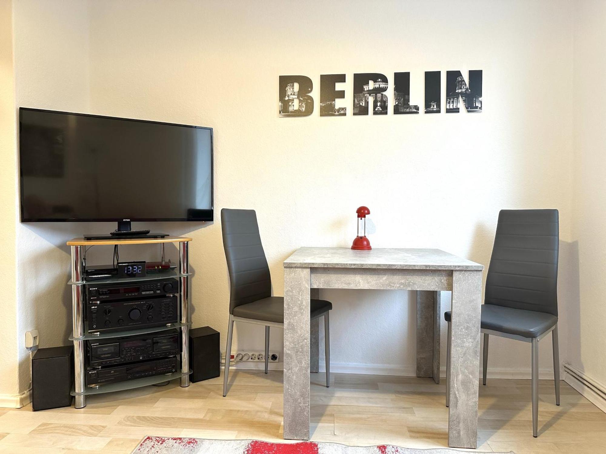 "Ideal" - Berlin Zu Zweit - Citynah, Verkehrsguenstig, Wlan, Supermarkt, Flexibler Check-In Exteriér fotografie